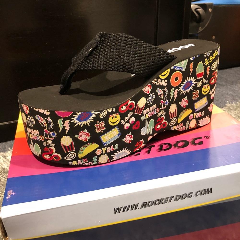 Platform sandals